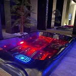 Отель для свиданий La Jacuzzi Et Sauna Privatif *