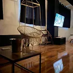 La Jacuzzi Et Sauna Privatif Отель для свиданий *