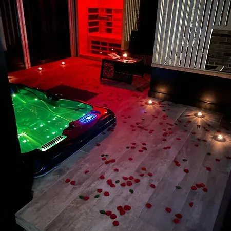La Jacuzzi Et Sauna Privatif * Гренобль