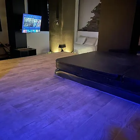 La Jacuzzi Et Sauna Privatif Motel para Casais