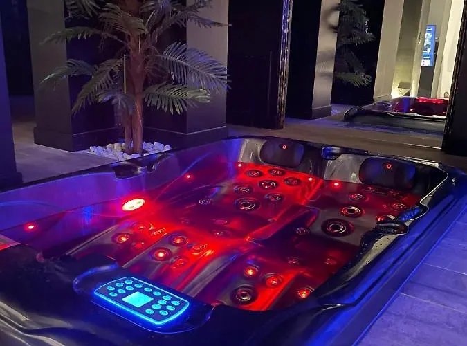 מלון אהבה La Jacuzzi Et Sauna Privatif *