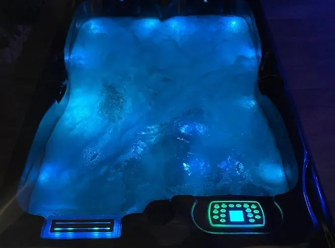 La Jacuzzi Et Sauna Privatif