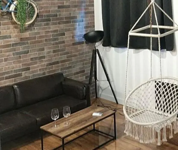 La Jacuzzi Et Sauna Privatif מלון אהבה