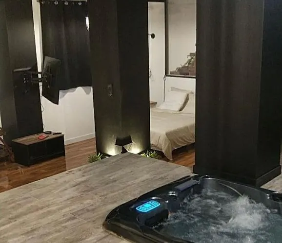 La Jacuzzi Et Sauna Privatif Grenoble