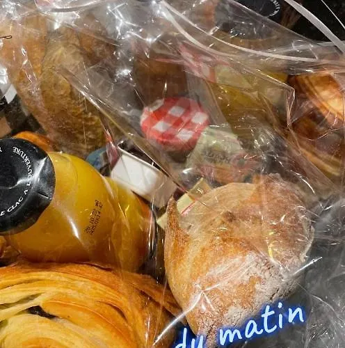 La Jacuzzi Et Sauna Privatif Yetişkin Oteli *